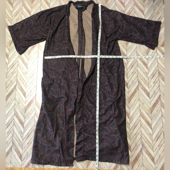 Hill & Archer Robe. Made in the USA. One Size. Waist Rope Included - Picture 8 of 8